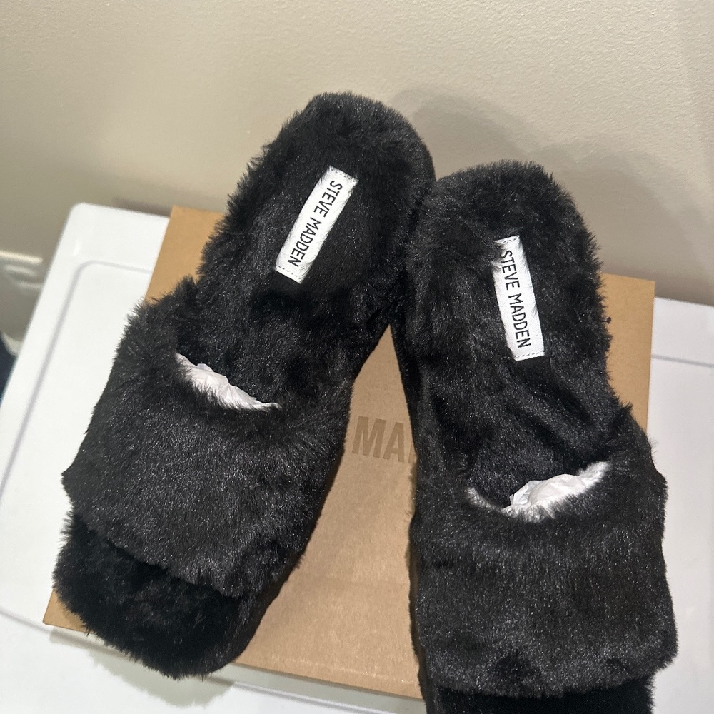 Shoe